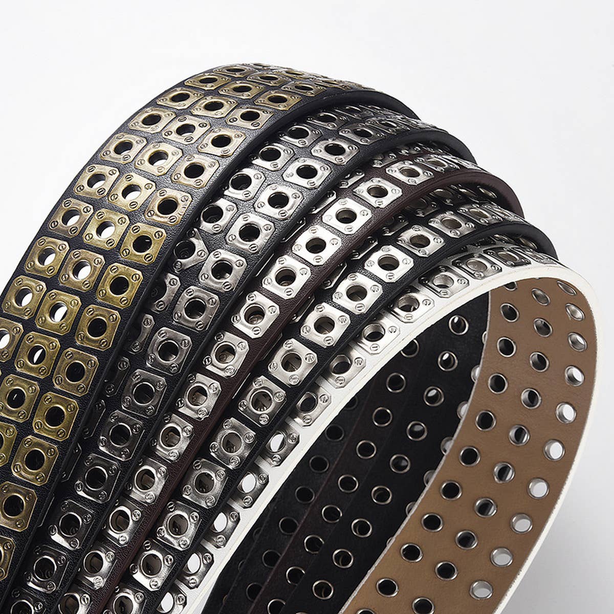RIVET PUNK BELT